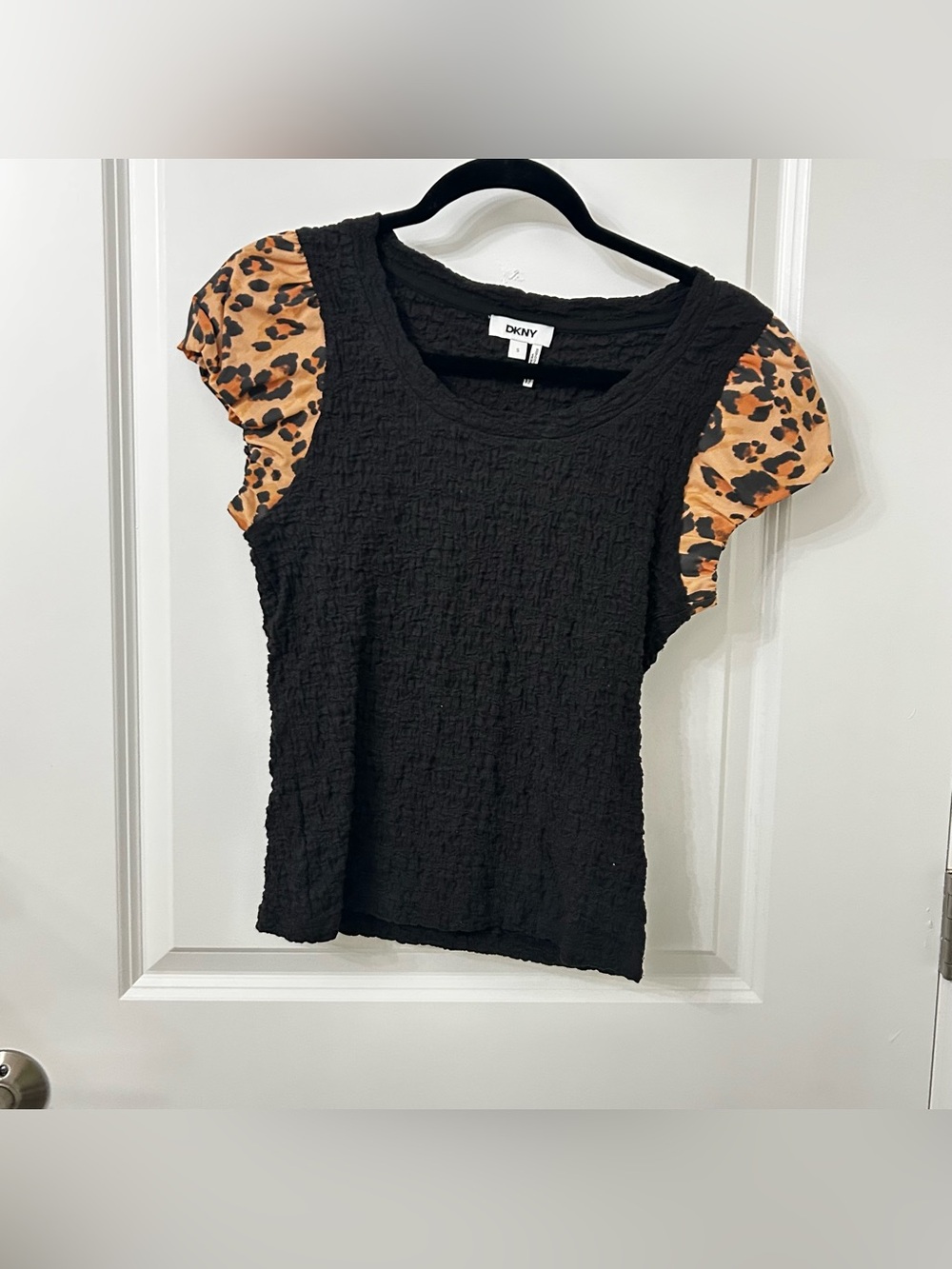DKNY Black Top with Leopard-Print Puff Sleeves Top Size Small
